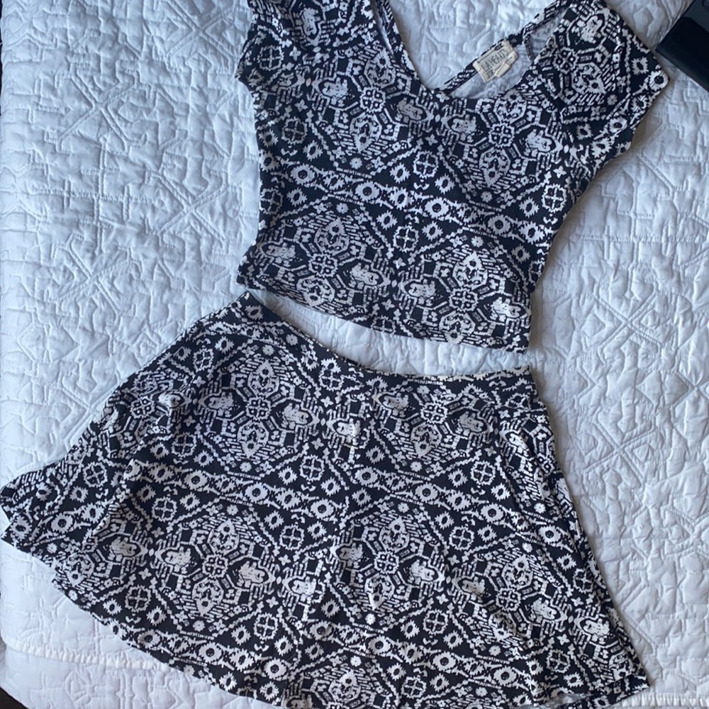 2 piece high waisted skirt and crop top set